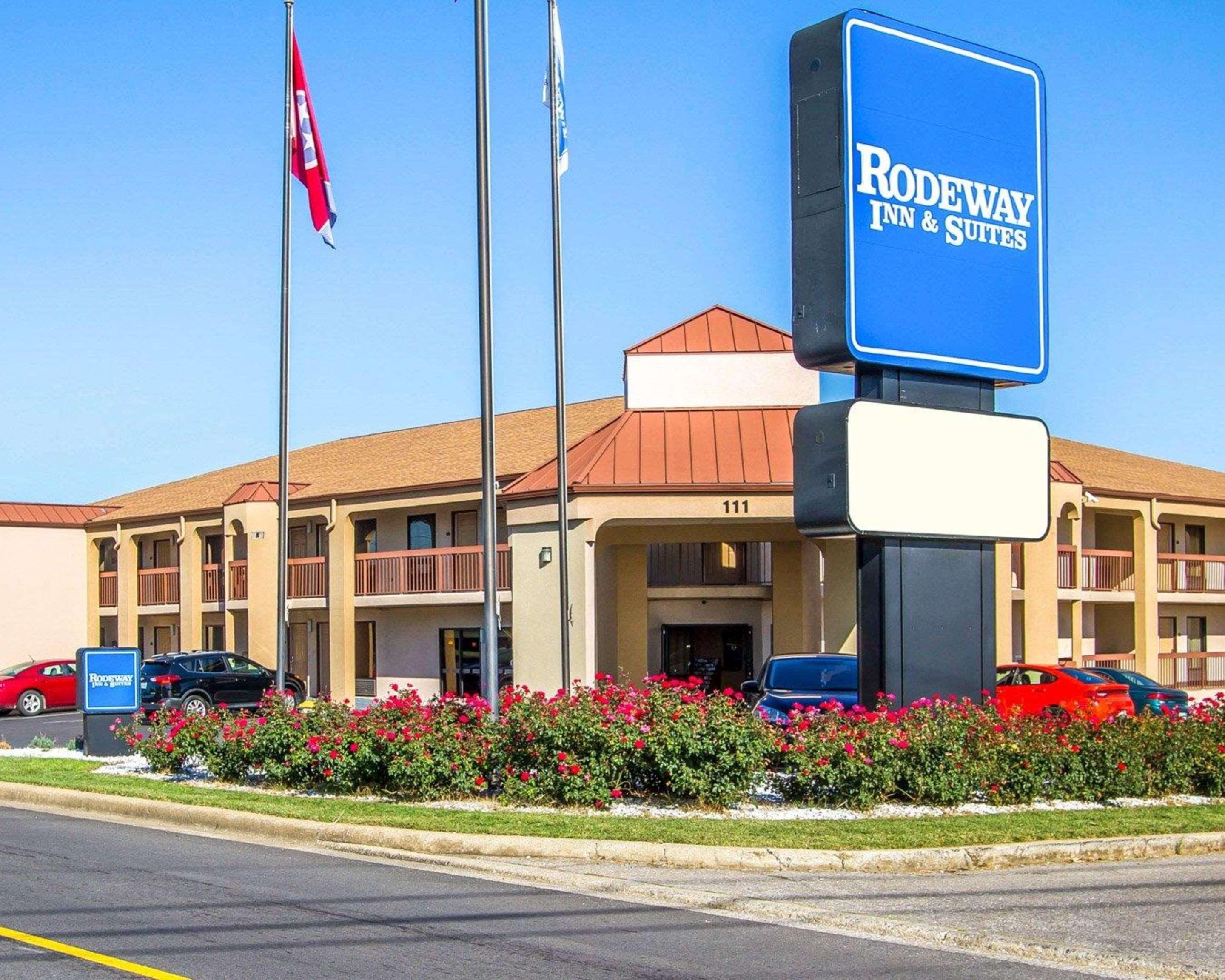 Rodeway Inn & Suites Κλάρκσβιλ Εξωτερικό φωτογραφία