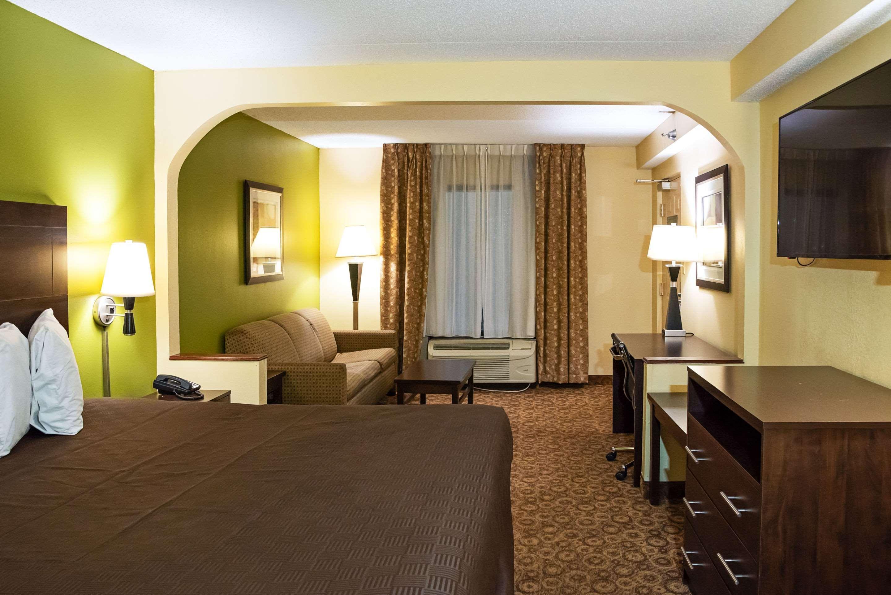 Rodeway Inn & Suites Κλάρκσβιλ Εξωτερικό φωτογραφία