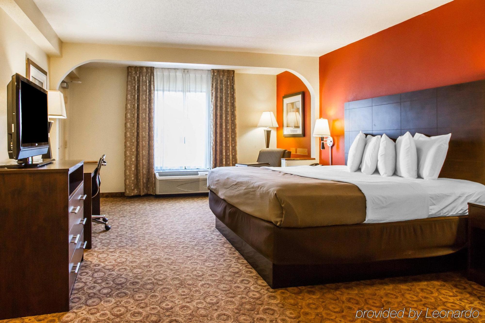 Rodeway Inn & Suites Κλάρκσβιλ Εξωτερικό φωτογραφία