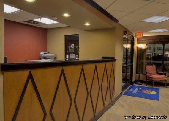Rodeway Inn & Suites Κλάρκσβιλ Εσωτερικό φωτογραφία