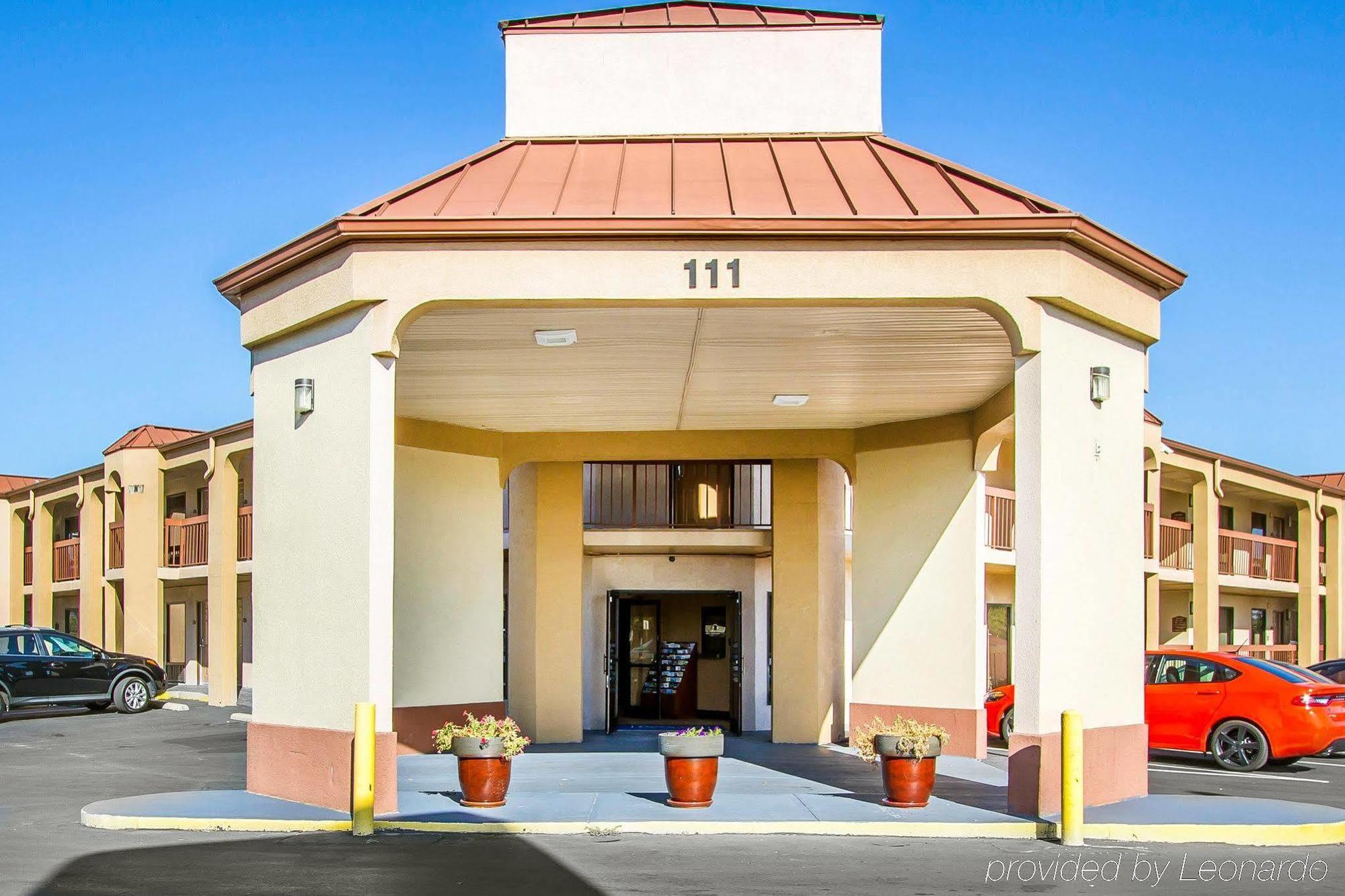 Rodeway Inn & Suites Κλάρκσβιλ Εξωτερικό φωτογραφία